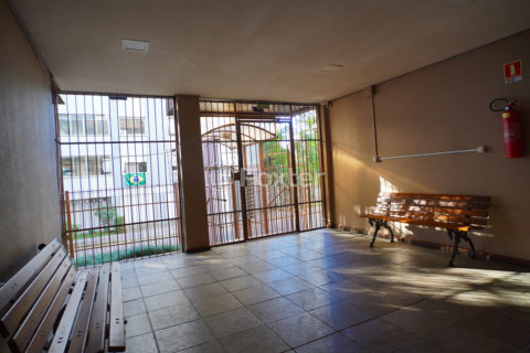 Image 38 - 232107