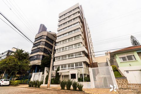 Image 27 - 251833
