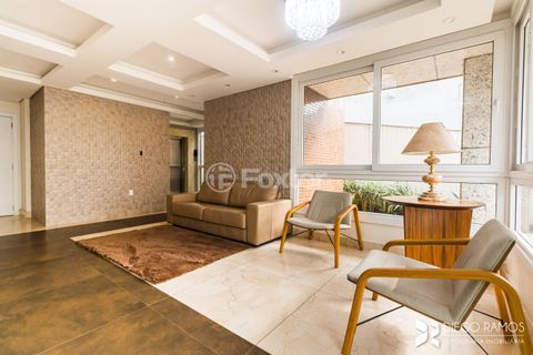 Image 29 - 251833