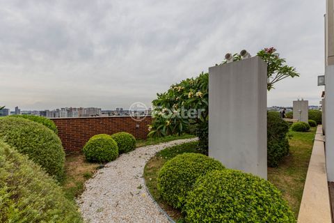Image 33 - 1003154