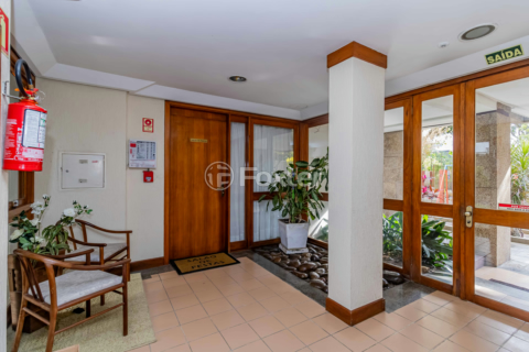 Image 39 - 1014049