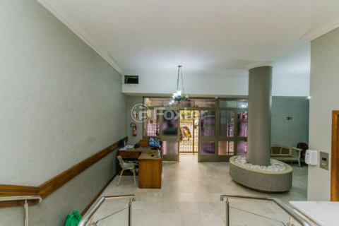 Image 33 - 310245