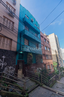Image 23 - 869366