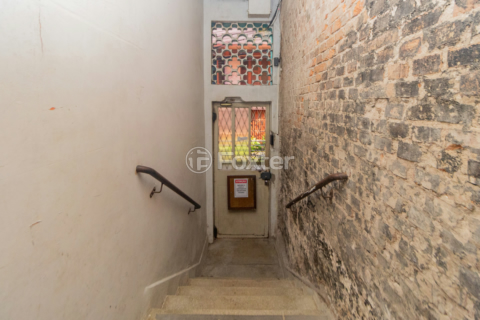 Image 22 - 869366