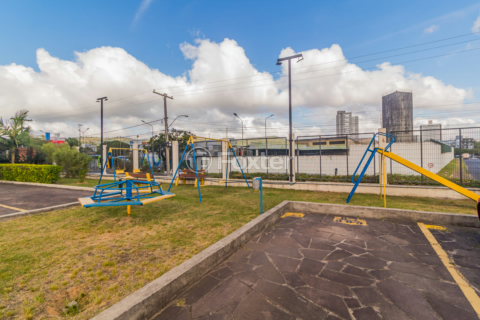 Image 34 - 1013655