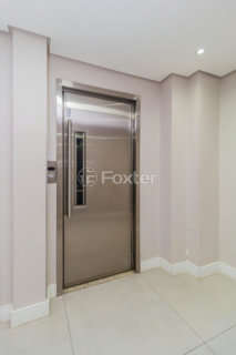 Image 33 - 1015187