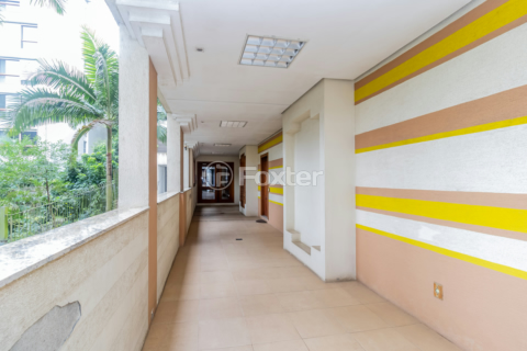Image 39 - 953328