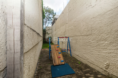 Image 47 - 1034779