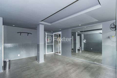 Image 38 - 1021857