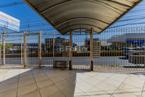 Image 39 - 972600
