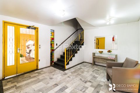 Image 38 - 812139
