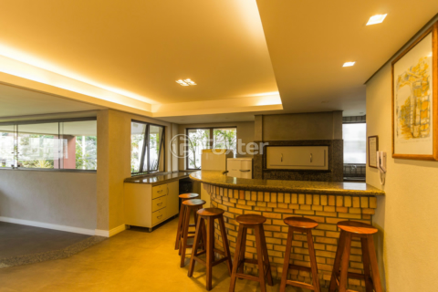 Image 44 - 878707