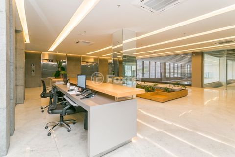 Image 14 - 701115