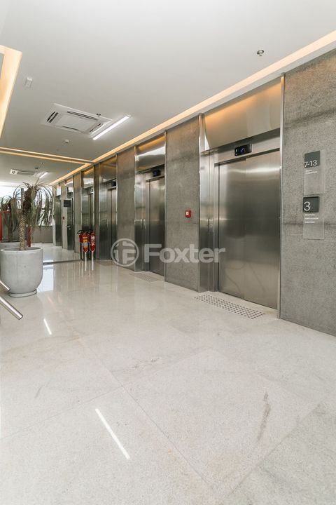 Image 8 - 207598