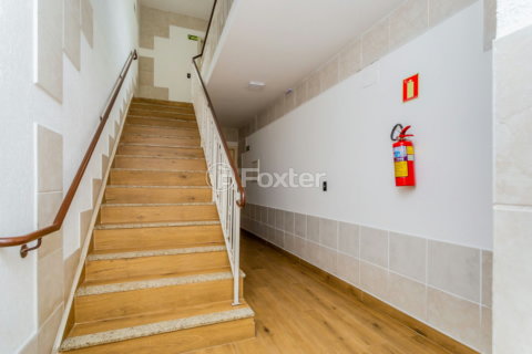 Image 21 - 612586