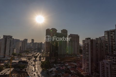 Image 24 - 957272