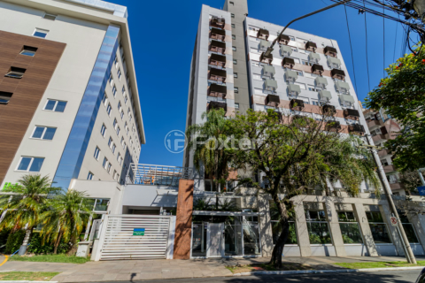 Image 48 - 1013943