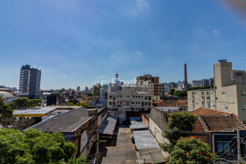 Image 52 - 1013943