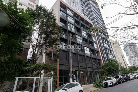 Image 37 - 924008