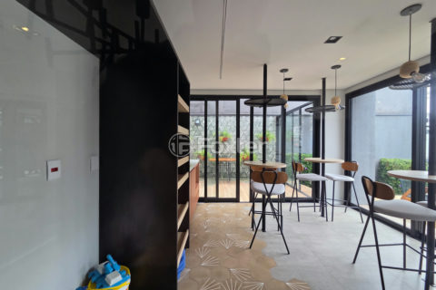 Image 28 - 1026667