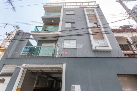 Image 21 - 898338