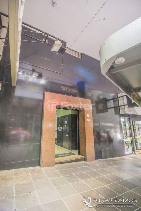 Image 8 - 650997