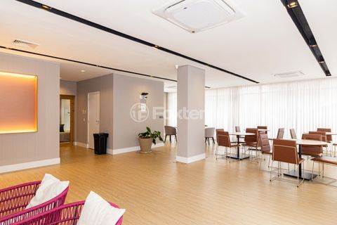 Image 8 - 949930