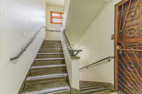 Image 31 - 985503