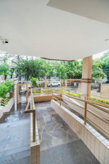 Image 32 - 1004845