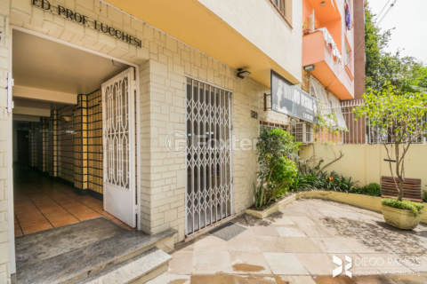 Image 34 - 1015417