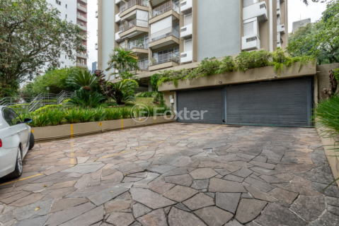 Image 28 - 1003478
