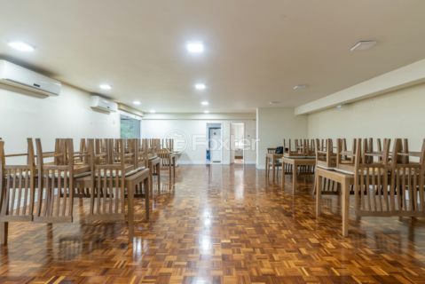 Image 32 - 1003478