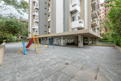 Image 34 - 1003478
