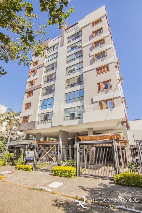 Image 35 - 984532