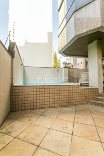Image 33 - 275652