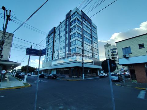 Image 7 - 900253