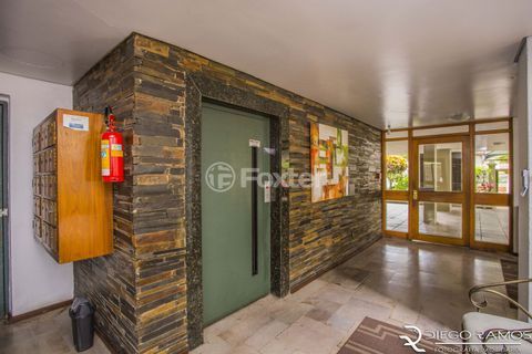 Image 33 - 831833