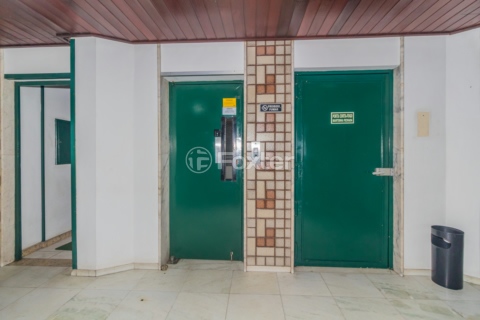 Image 32 - 894959