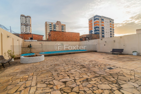 Image 35 - 894959