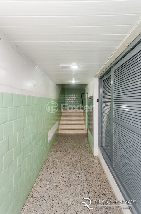 Image 38 - 278022