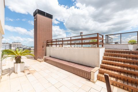 Image 17 - 216063