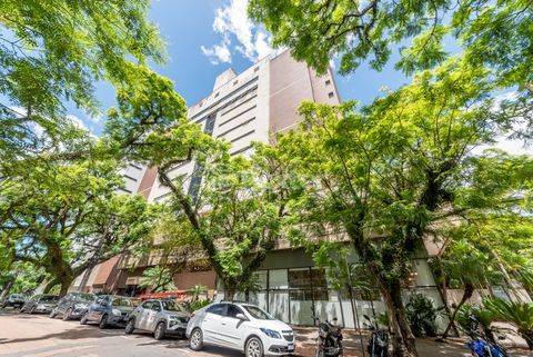 Image 8 - 216063