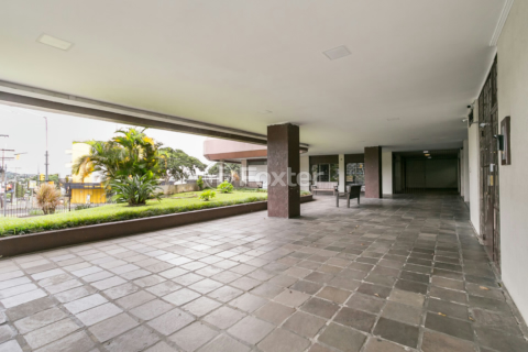 Image 29 - 864610