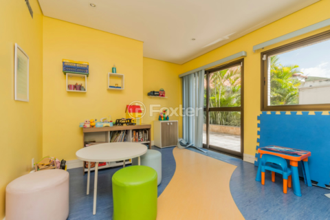 Image 40 - 202119