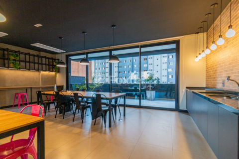 Image 40 - 981754