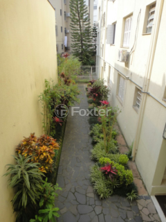 Image 8 - 1004754