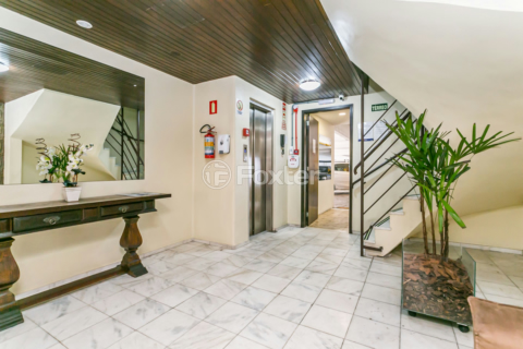 Image 31 - 1009541