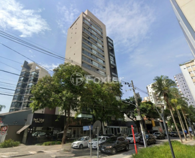 Image 17 - 1011797