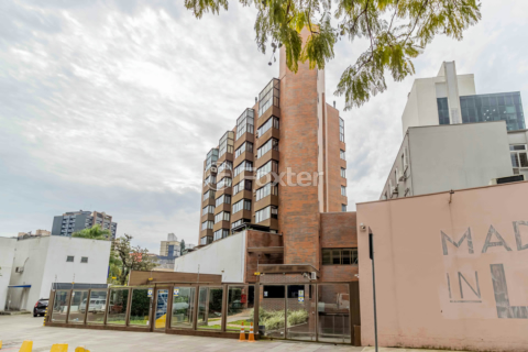 Image 33 - 926601