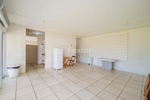 Image 34 - 244448